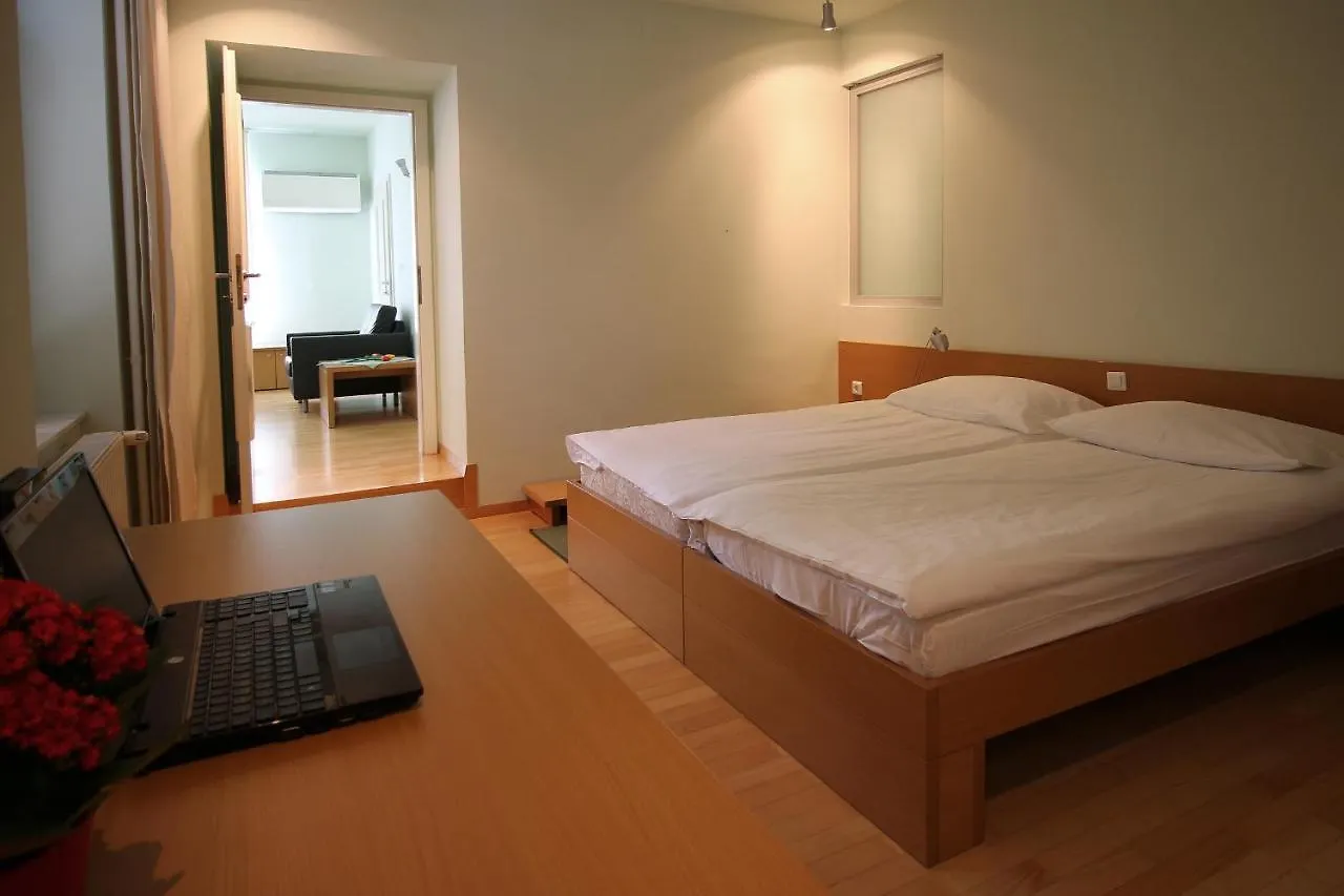 Apartments Villa Boltez クラーニ スロベニア