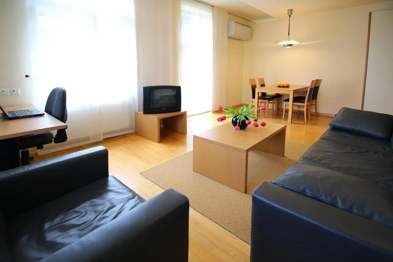 Apartments Villa Boltez Kranj 0*,